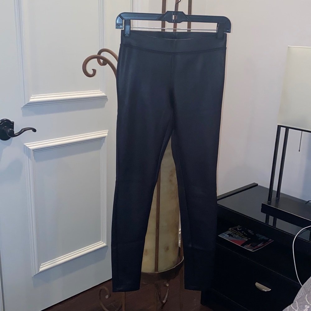 Express XS leatherette leggings